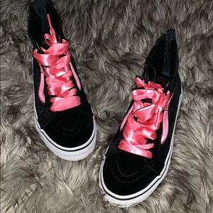 Cute girls vans barely worn!
